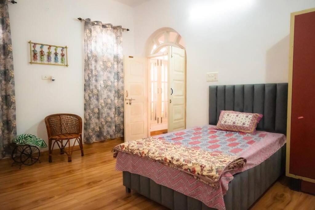 Blue Door Villa By Homeyhuts Rajpur ภายนอก รูปภาพ